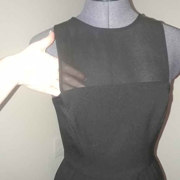 Banana Republic Little Black Dress‎ - Picture 3 of 8